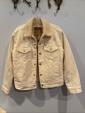 NWT Levi's Women's Premium Ex-Boyfriend Sherpa Jacket White Denim Snap Closure